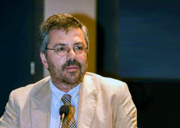 Ανακοίνωση στήριξης του καθηγητή Ψυχιατρικής του ΠΓΝΙ Θωμά Υφαντή