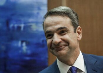 Μητσοτάκης: Κλίνατε επί άκρα δεξιά!